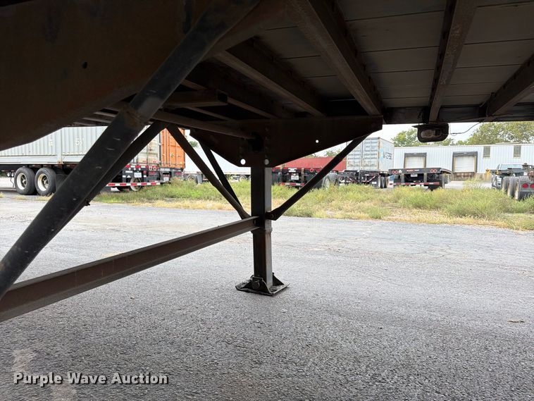 image for item FP4070 2006 Stoughton dry van trailer