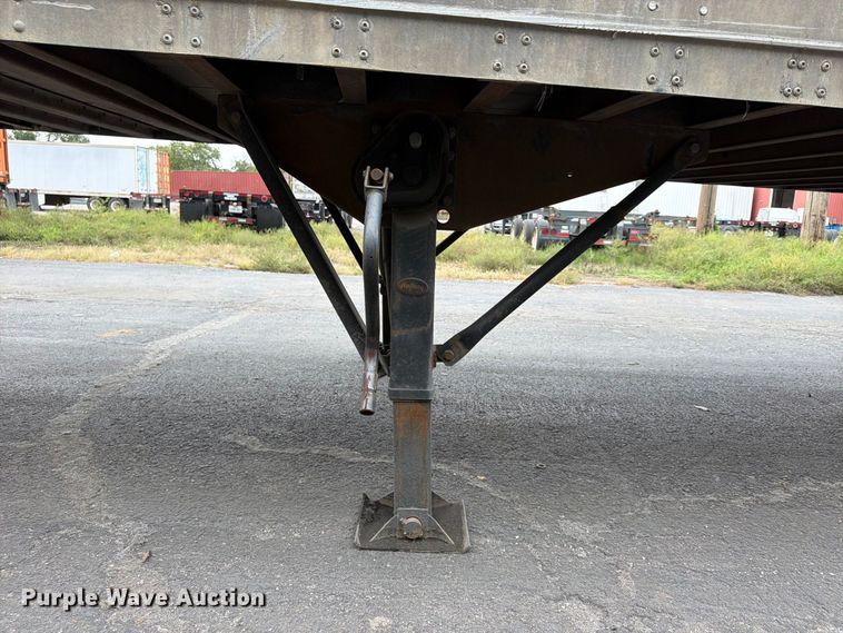 image for item FP4070 2006 Stoughton dry van trailer