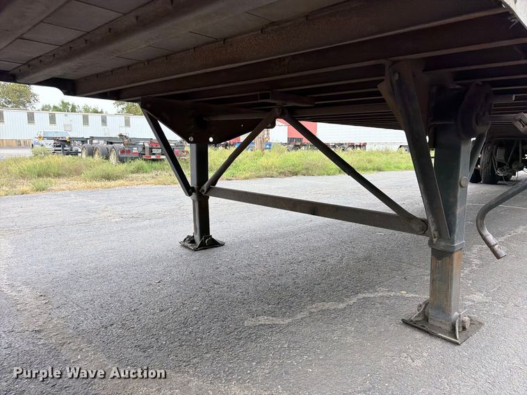 image for item FP4070 2006 Stoughton dry van trailer