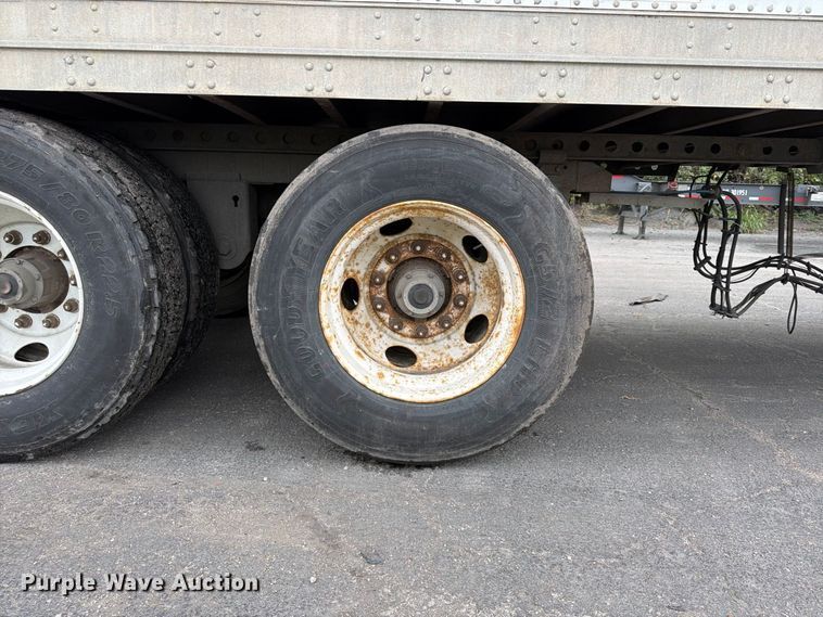 image for item FP4070 2006 Stoughton dry van trailer
