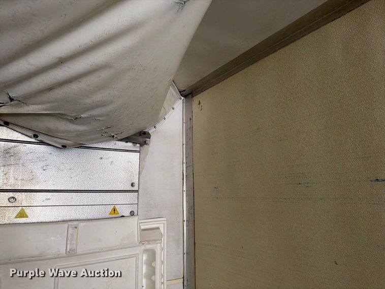 image for item FP4077 2012 Utility VS2RA refrigerated van trailer