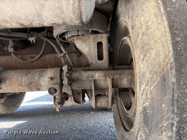 image for item FP4077 2012 Utility VS2RA refrigerated van trailer