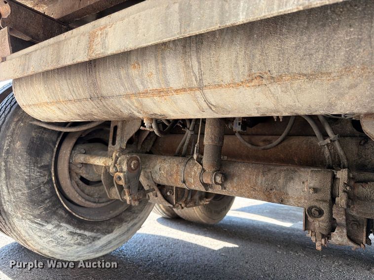 image for item FP4077 2012 Utility VS2RA refrigerated van trailer