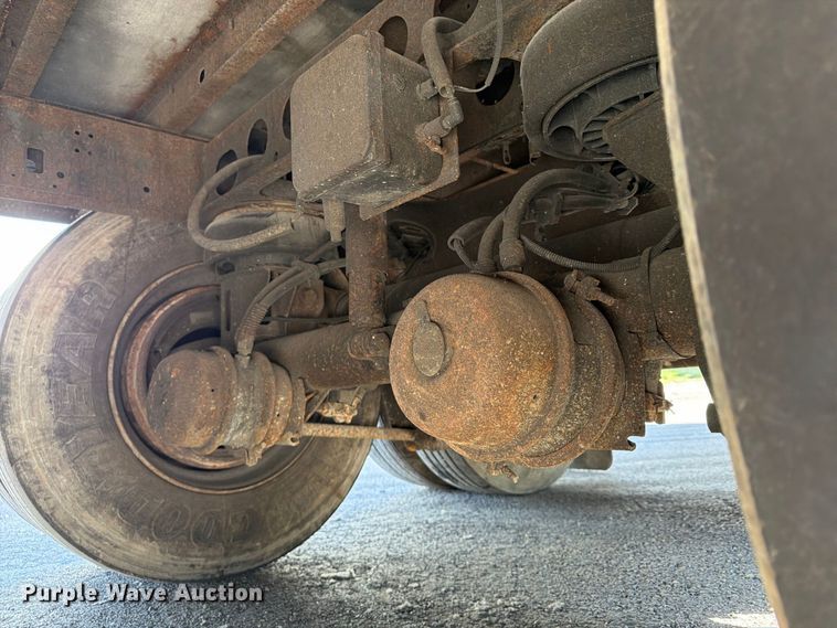 image for item FP4077 2012 Utility VS2RA refrigerated van trailer