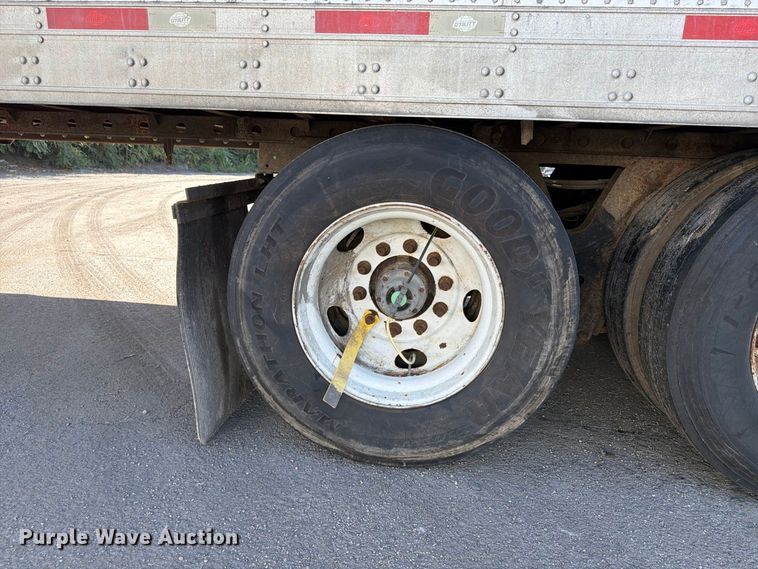 image for item FP4077 2012 Utility VS2RA refrigerated van trailer
