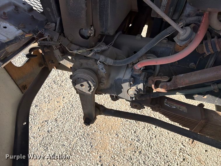 image for item FP4084 1996 International 2674 flatbed truck