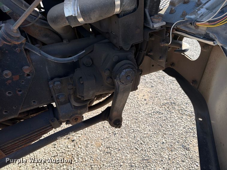 image for item FP4084 1996 International 2674 flatbed truck
