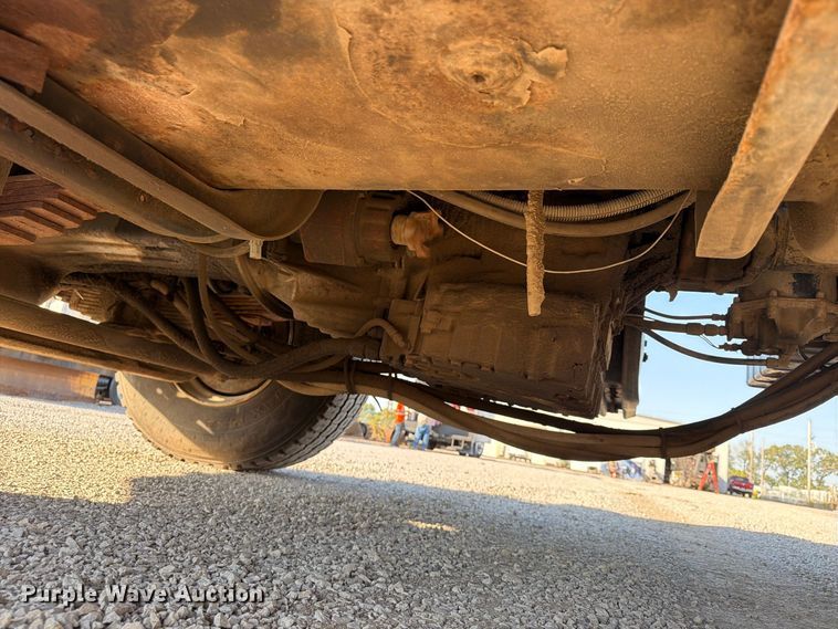 image for item FP4084 1996 International 2674 flatbed truck