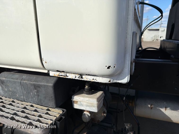 image for item FT6478 1994 Mack CS hook lift truck