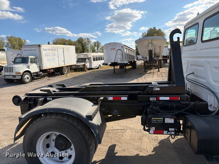 image for item FT6478 1994 Mack CS hook lift truck