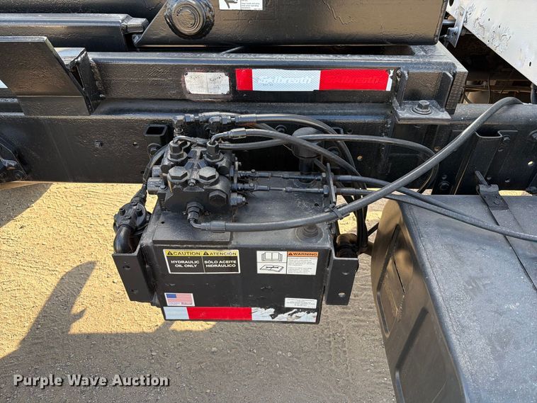 image for item FT6478 1994 Mack CS hook lift truck
