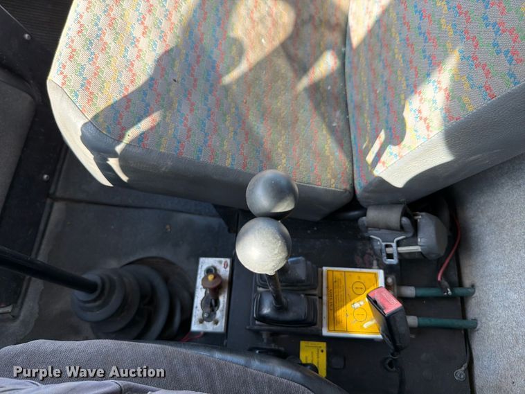 image for item FT6478 1994 Mack CS hook lift truck