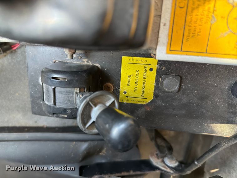 image for item FT6478 1994 Mack CS hook lift truck