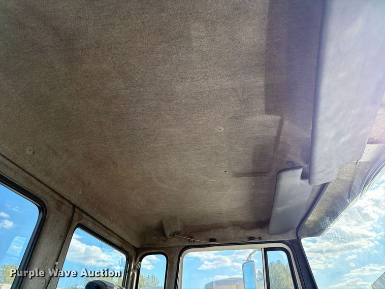 image for item FT6478 1994 Mack CS hook lift truck