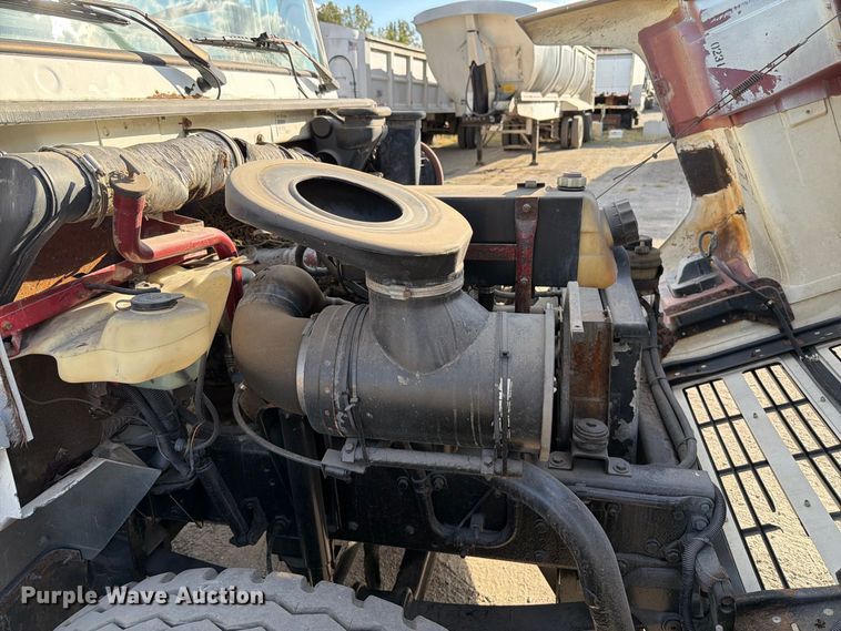 image for item FT6478 1994 Mack CS hook lift truck