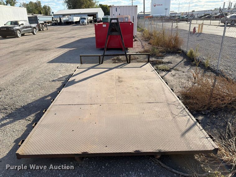image for item FT6478 1994 Mack CS hook lift truck