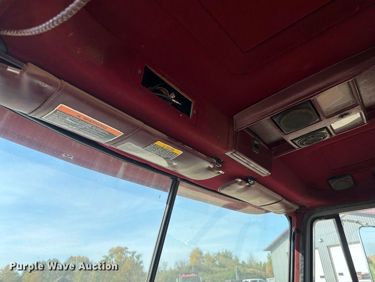 image for item FT7558 1993 Mack CL semi truck