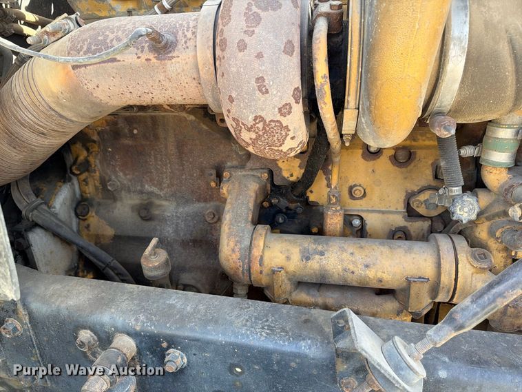 image for item FT7558 1993 Mack CL semi truck