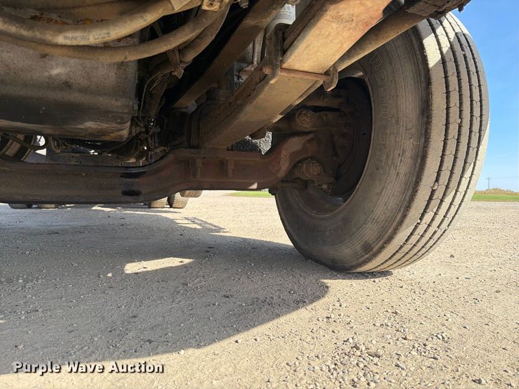 image for item FT7558 1993 Mack CL semi truck