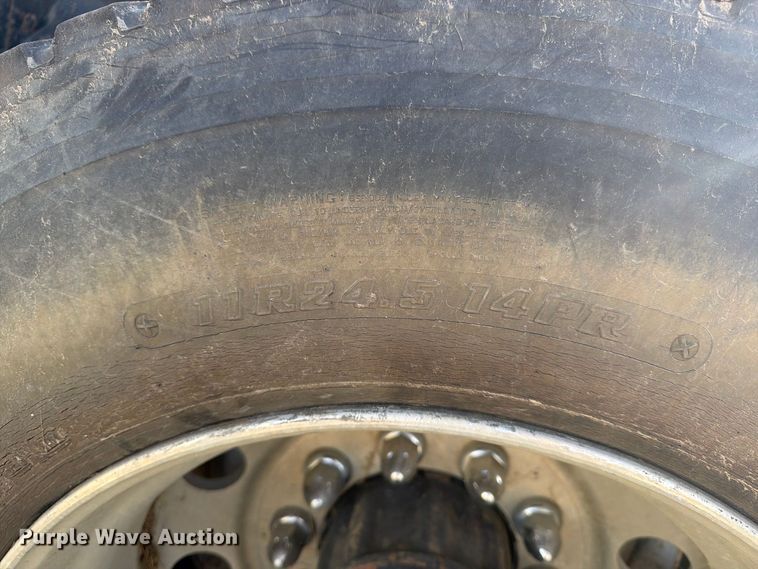 image for item FT7558 1993 Mack CL semi truck