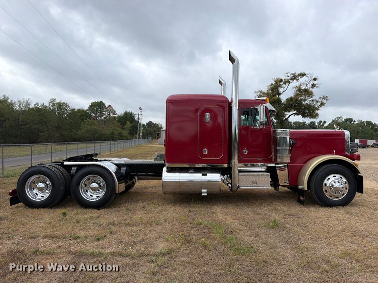 image for item FU1048 1987 Peterbilt 359  semi truck