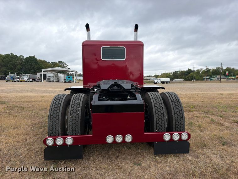 image for item FU1048 1987 Peterbilt 359  semi truck