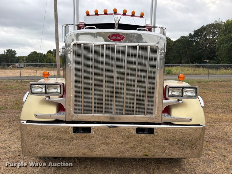 image for item FU1048 1987 Peterbilt 359  semi truck