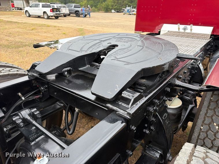 image for item FU1048 1987 Peterbilt 359  semi truck