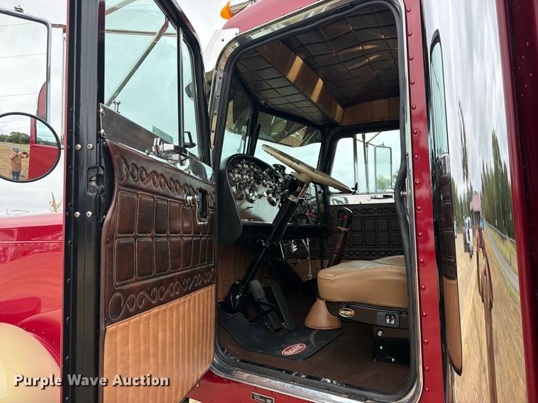 image for item FU1048 1987 Peterbilt 359  semi truck