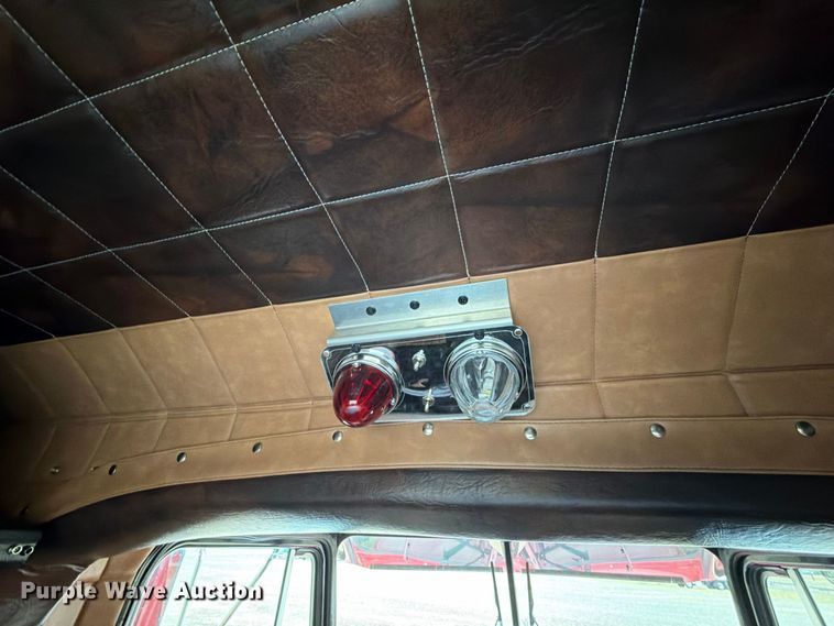 image for item FU1048 1987 Peterbilt 359  semi truck