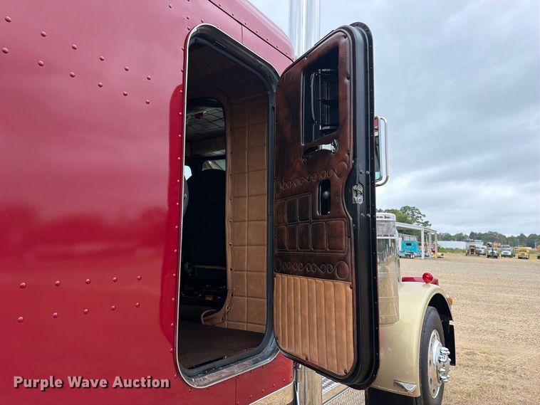 image for item FU1048 1987 Peterbilt 359  semi truck