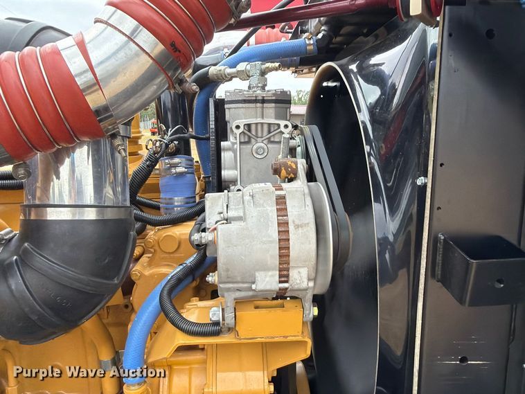 image for item FU1048 1987 Peterbilt 359  semi truck