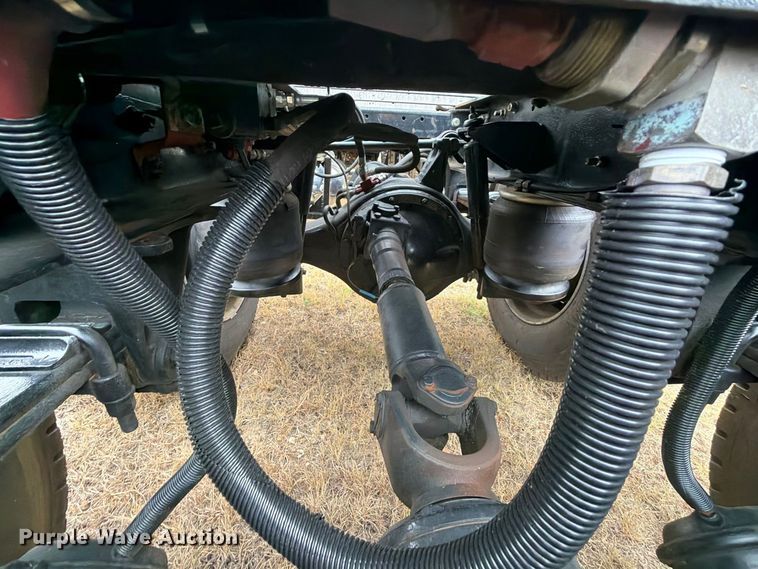 image for item FU1048 1987 Peterbilt 359  semi truck