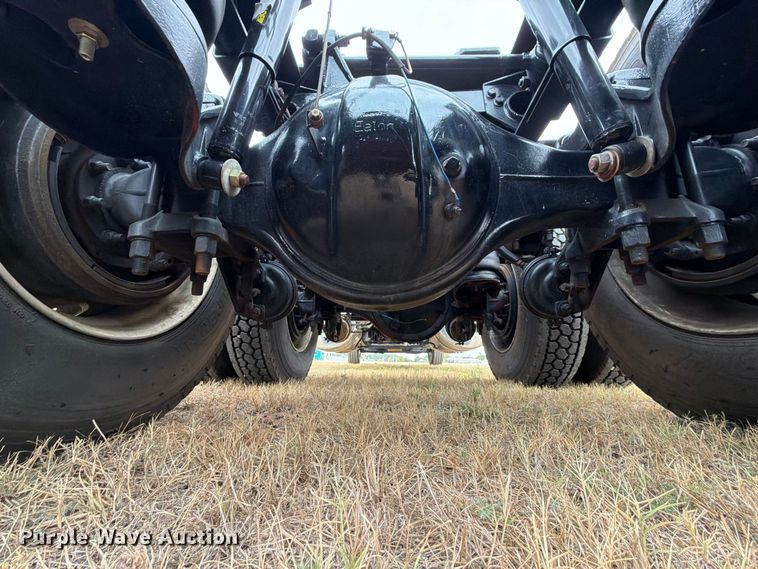 image for item FU1048 1987 Peterbilt 359  semi truck