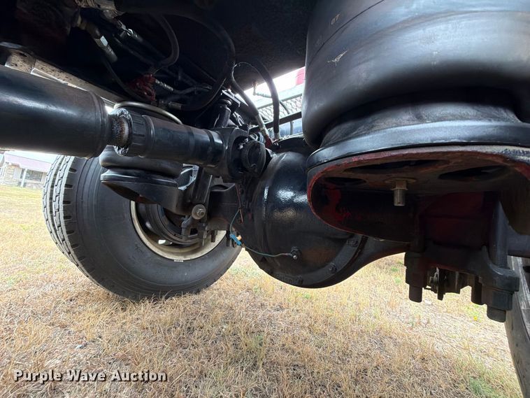 image for item FU1048 1987 Peterbilt 359  semi truck