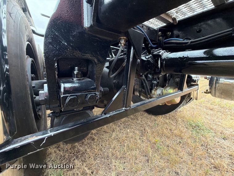 image for item FU1048 1987 Peterbilt 359  semi truck