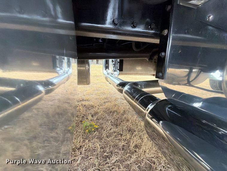 image for item FU1048 1987 Peterbilt 359  semi truck