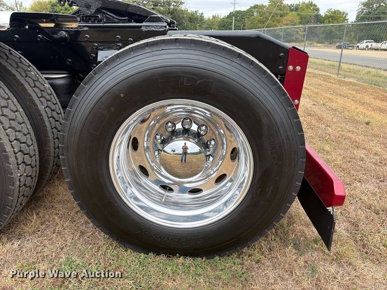 image for item FU1048 1987 Peterbilt 359  semi truck