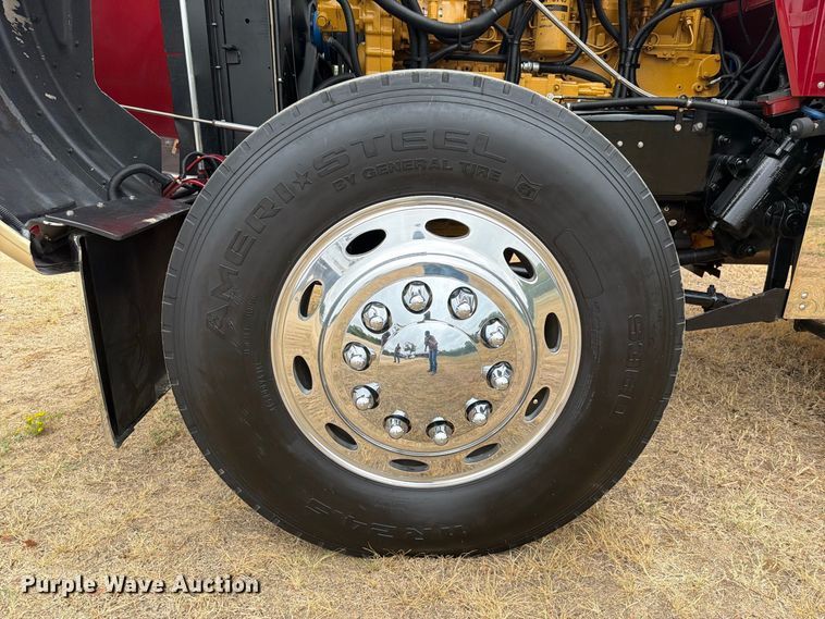 image for item FU1048 1987 Peterbilt 359  semi truck