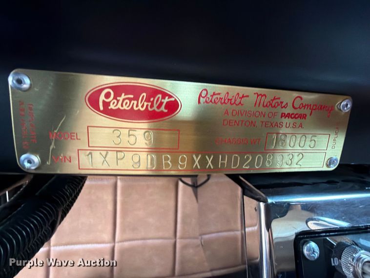 image for item FU1048 1987 Peterbilt 359  semi truck