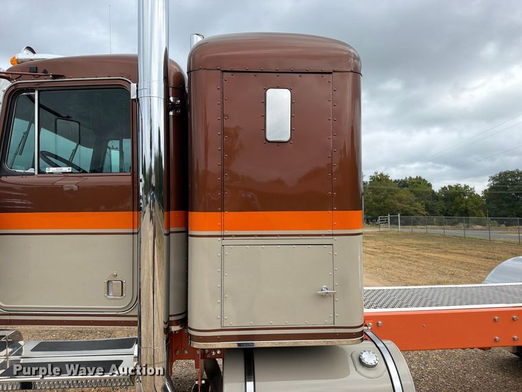 image for item FU1049 1980 Kenworth W900A semi truck