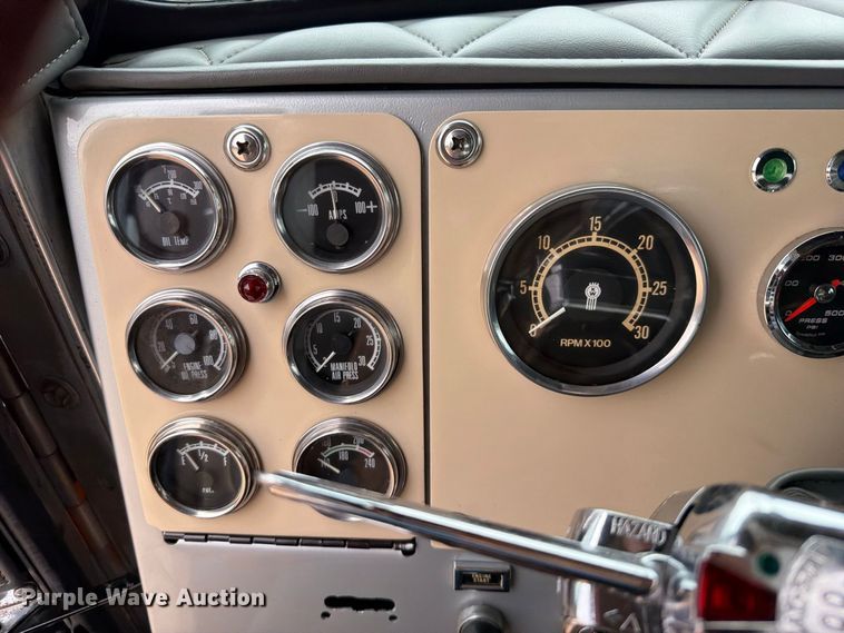 image for item FU1049 1980 Kenworth W900A semi truck