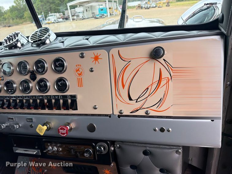 image for item FU1049 1980 Kenworth W900A semi truck