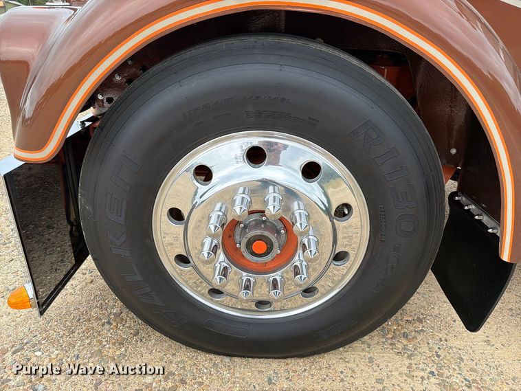 image for item FU1049 1980 Kenworth W900A semi truck