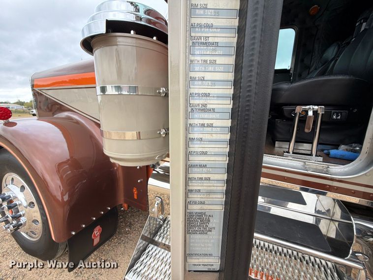 image for item FU1049 1980 Kenworth W900A semi truck