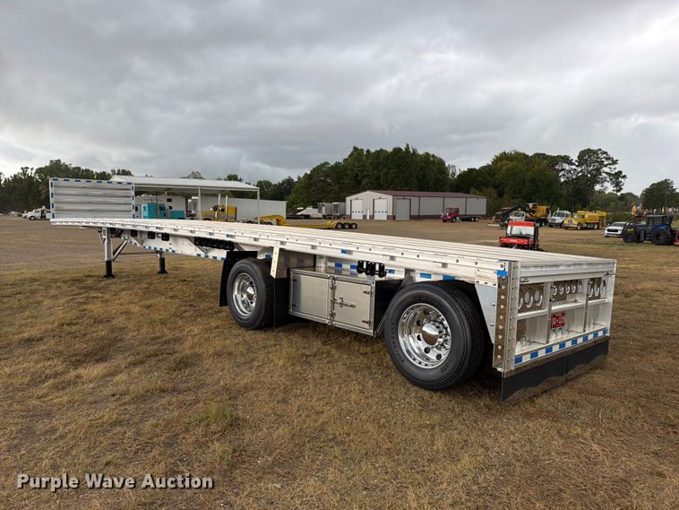 image for item FU1052 2023 Reitnouer Inc. flatbed trailer