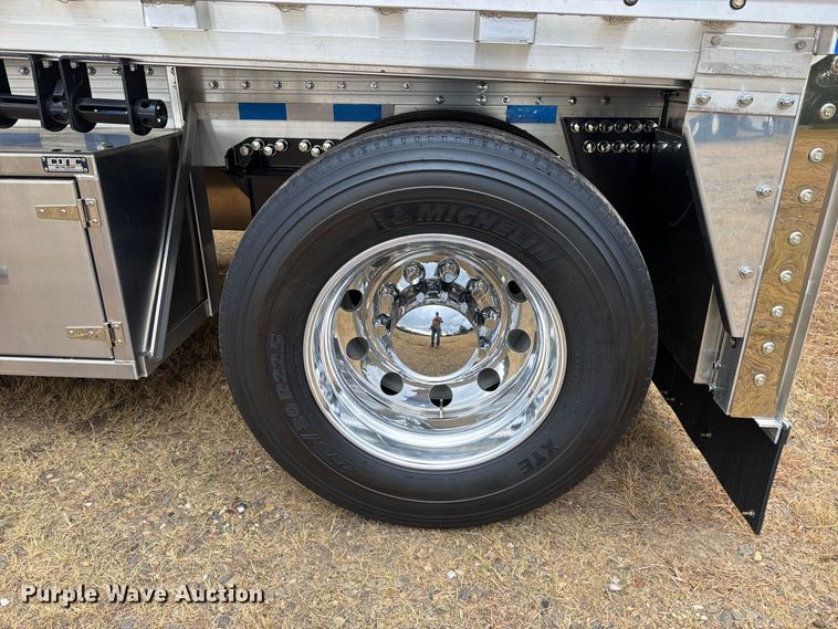 image for item FU1052 2023 Reitnouer Inc. flatbed trailer