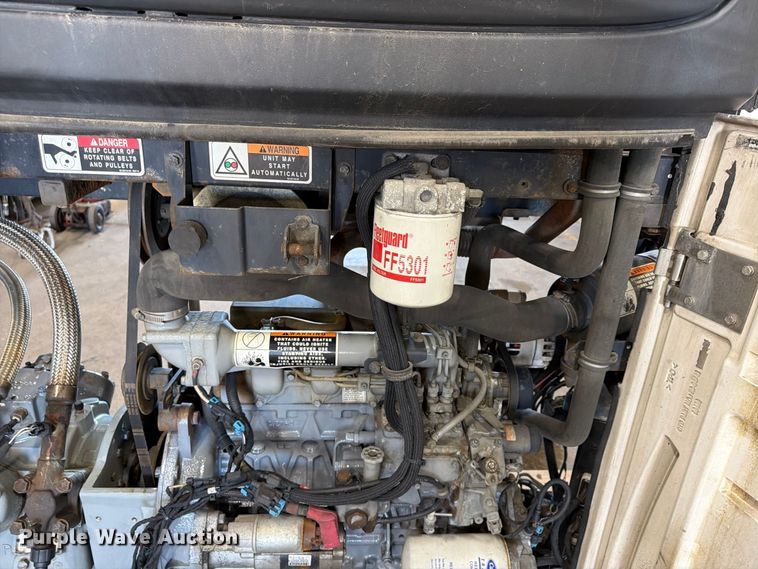 image for item FU4741 2012 Carrier reefer unit