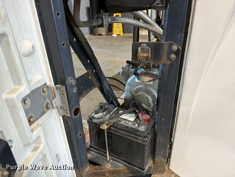 image for item FU4741 2012 Carrier reefer unit