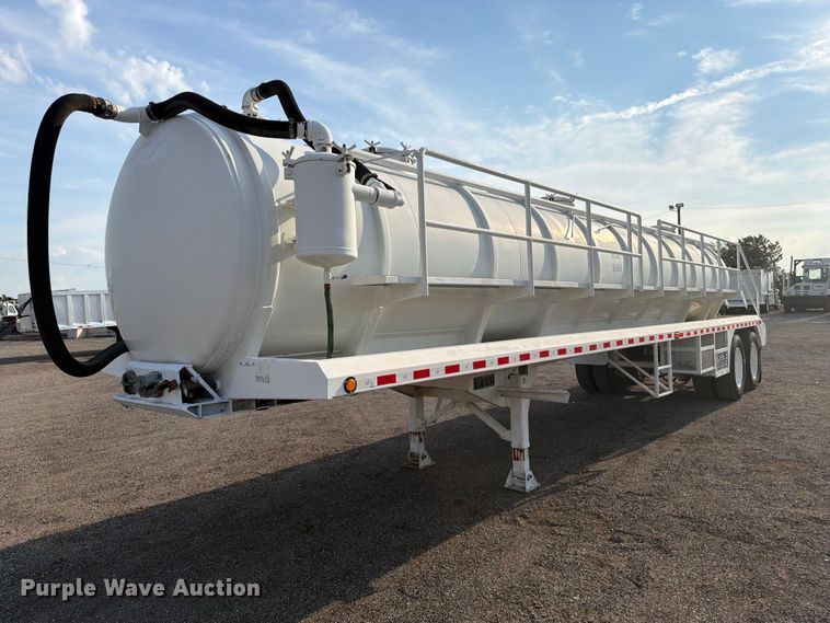 image for item FW3501 2011 Gallegos tank trailer